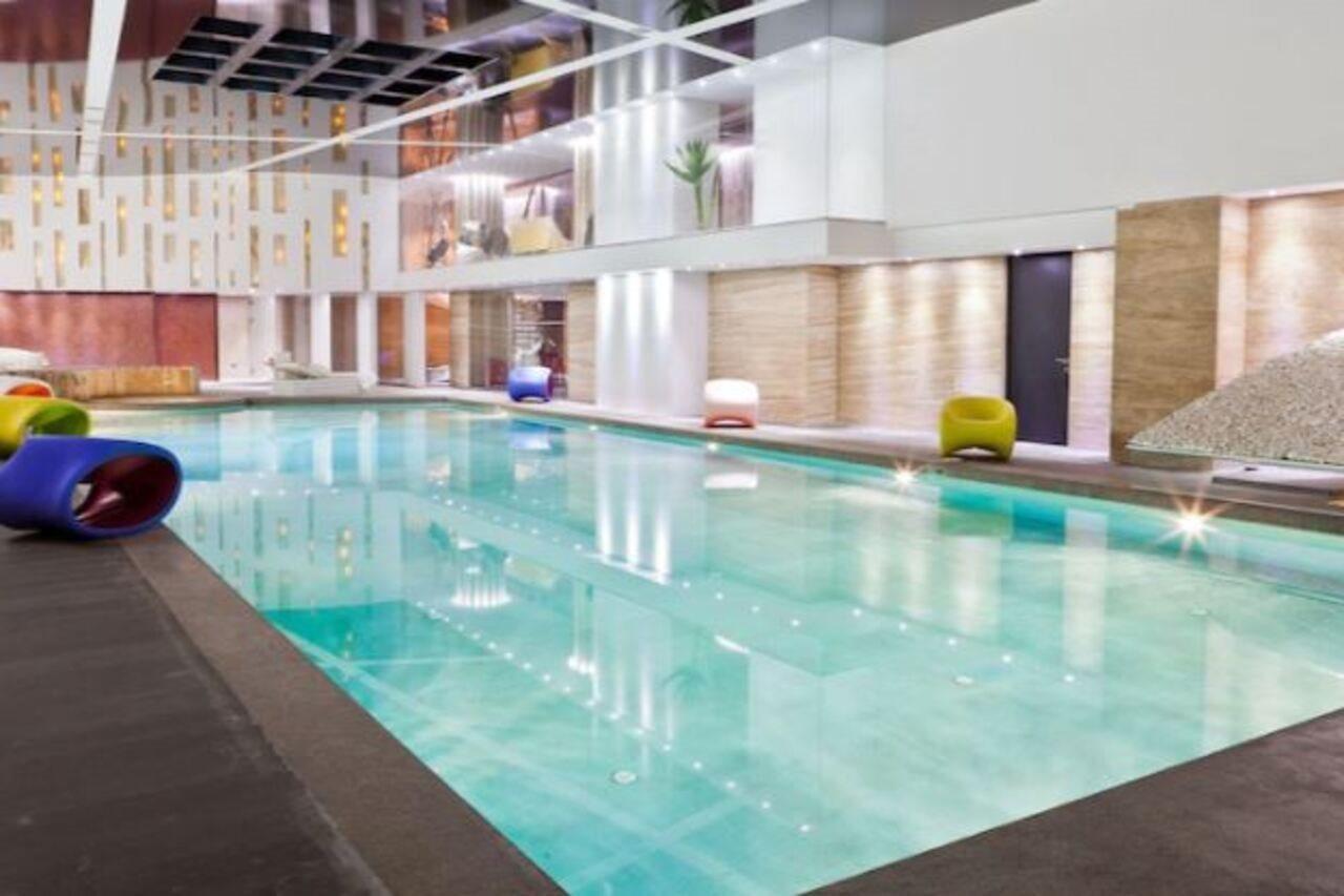 Ramada Hotel And Suites Baku Exterior photo