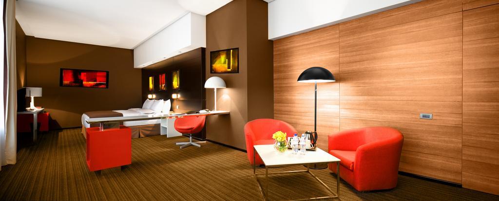 Ramada Hotel And Suites Baku Exterior photo